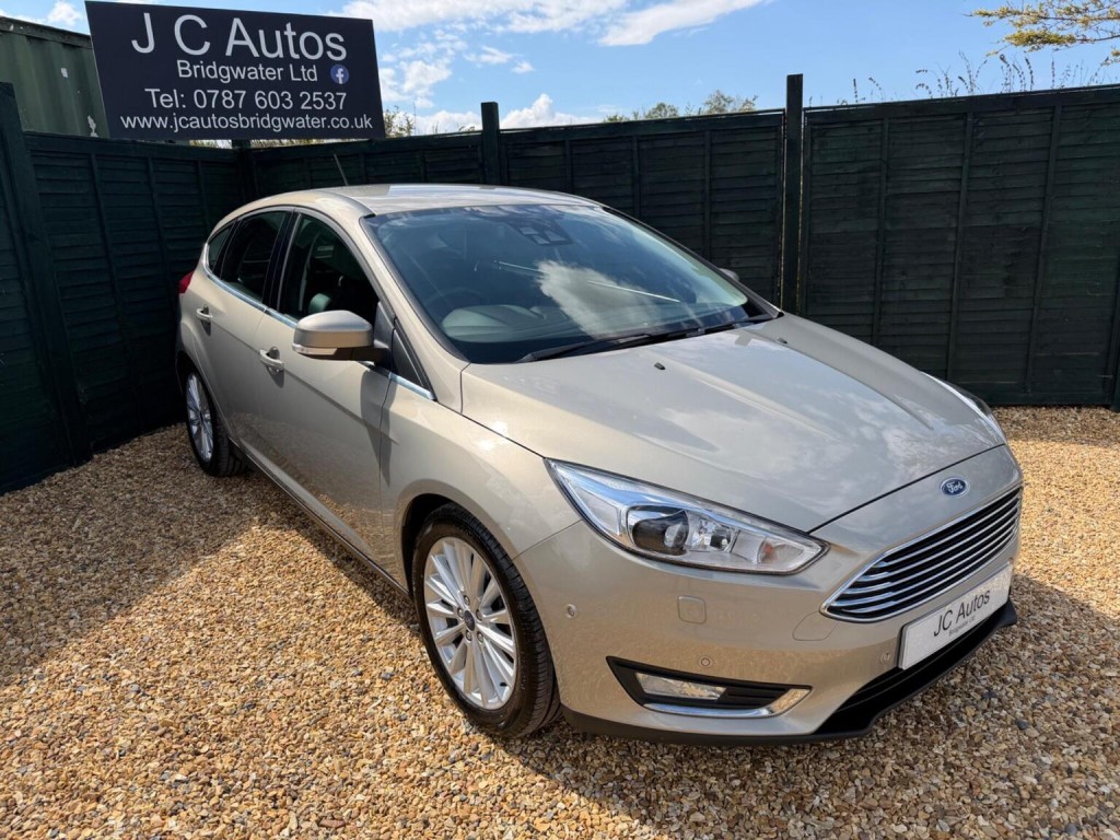 2017 Ford FOCUS